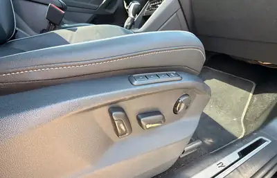 VW Tiguan 2024 — SUV diesel 200 ch, première main, état neuf avec toit — Thumbnail 12