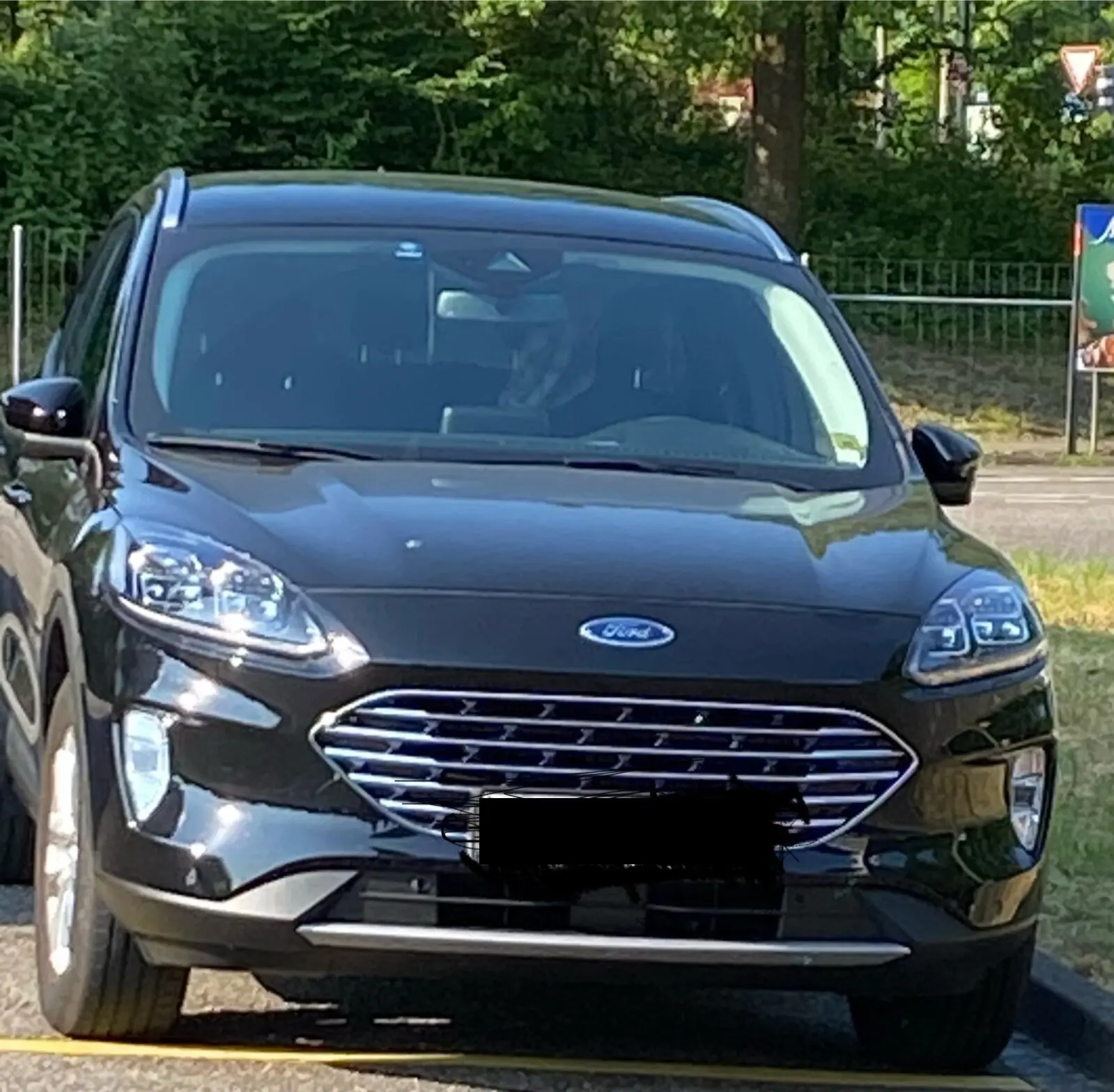 Ford Kuga 2022 — SUV diesel 190 ch, seulement 22'000 km, équipement premium