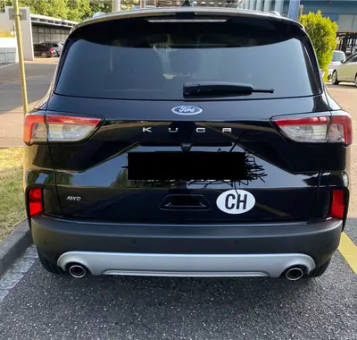 Ford Kuga 2022 — SUV diesel 190 ch, seulement 22'000 km, équipement premium — interni