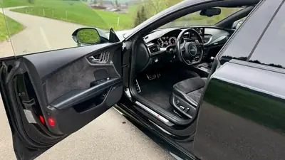 Audi RS7 Sportback 2016 — V8 biturbo 605 ch, équipement dynamique complet — intérieur