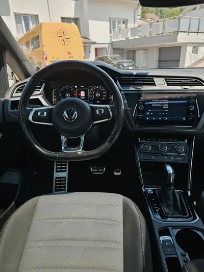 Volkswagen Touran 2021 — Monospace 7 places R-Line, diesel automatique 150 ch — cruscotto
