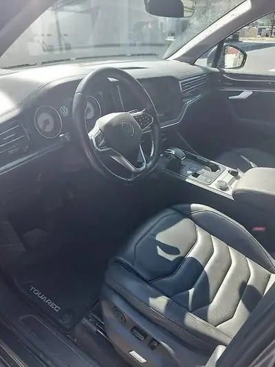 VW Touareg 3.0 TDI 231 ch — SUV premium diesel, entretien VW complet, prêt à partir — détail