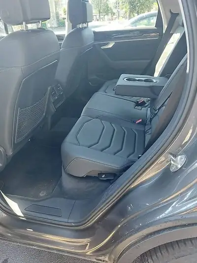 VW Touareg 3.0 TDI 231 ch — SUV premium diesel, entretien VW complet, prêt à partir — Miniature 9