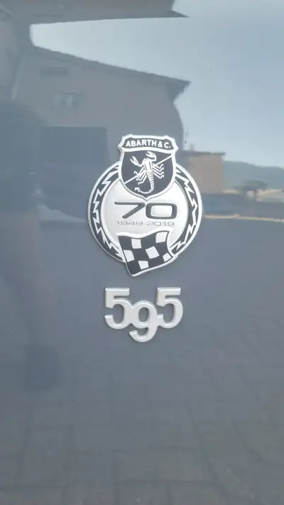 Fiat 595 Abarth 70° Anniversaire — Édition spéciale sportive, 165 ch, faible kilométrage — dettaglio