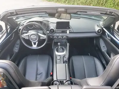 Mazda MX-5 2021 — Cabriolet sportif 184 ch, kit complet de roues et pneus — Miniatura 9