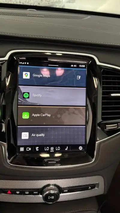Volvo XC90 T8 eAWD Ultim 2023 — SUV 7 places hybride rechargeable, kilométrage exceptionnel — dettaglio