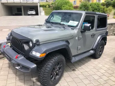 Jeep Wrangler 272 ch — Légende 4x4 tout-terrain, état impeccable et kilométrage faible — Außenansicht