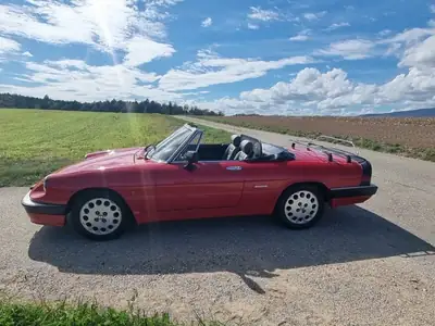 Alfa Romeo Spider Aerodinamica 1989 — Roadster italien authentique, état impeccable — dashboard