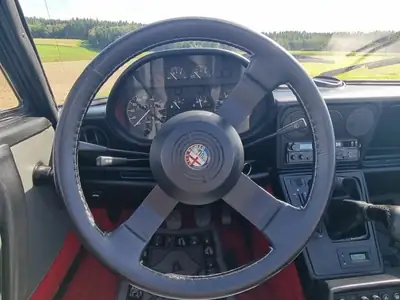 Alfa Romeo Spider Aerodinamica 1989 — Roadster italien authentique, état impeccable — Thumbnail 16