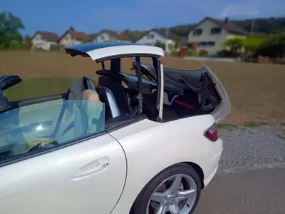Mercedes-Benz SLK 2012 — Cabriolet sportif à toit rétractable, entretien AMG — Miniatur 8