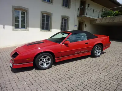 Chevrolet Camaro 1989 — Cabriolet V8 mythique, moteur TPI entièrement révisé — fianco