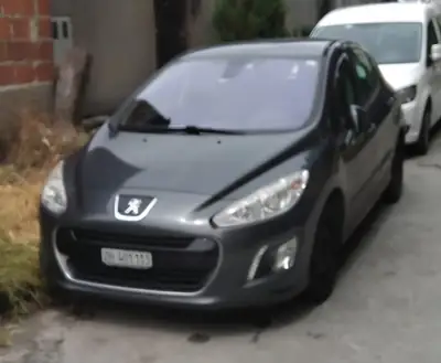Peugeot 308 1.6 HDI Active — Diesel économique, 74'000 km seulement — vista esterna