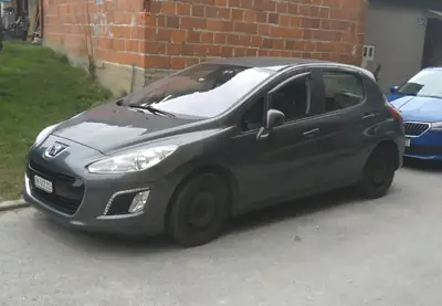 Peugeot 308 1.6 HDI Active — Diesel économique, 74'000 km seulement — vista posteriore