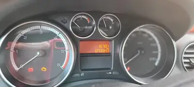 Peugeot 308 1.6 HDI Active — Diesel économique, 74'000 km seulement — dettaglio