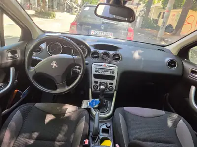 Peugeot 308 1.6 HDI Active — Diesel économique, 74'000 km seulement — cruscotto