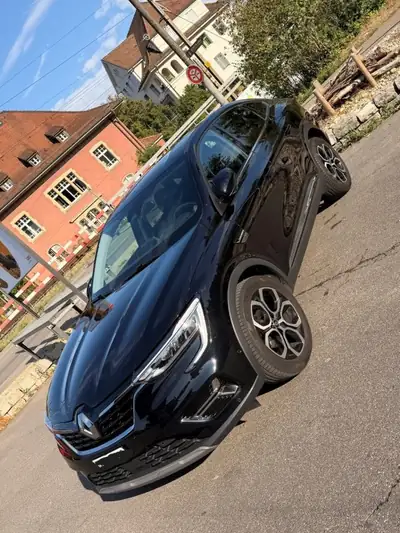 Renault Arkana 1.3 TCe Techno EDC — SUV-Coupé Mild Hybrid, 8 pneus inclus — Seitenansicht