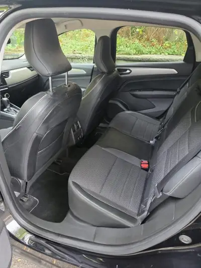 Renault Arkana 1.3 TCe Techno EDC — SUV-Coupé Mild Hybrid, 8 pneus inclus — Armaturenbrett