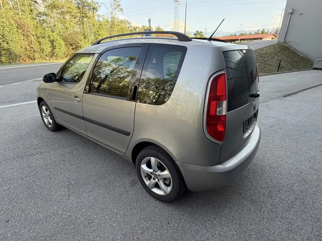 Skoda Roomster 2012 occasion Forel — 4