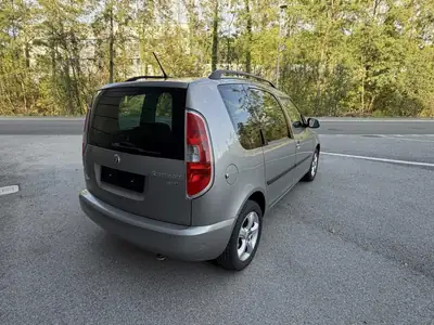 Skoda Roomster 105 ch — Monospace pratique et économique, 99'000 km — cruscotto