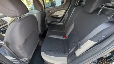 Nissan Micra 2019 — Citadine dynamique, 62 500 km, transmission automatique — Miniature 8