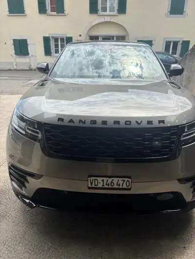 Land Rover Range Rover Velar 2019 — SUV premium 300 ch, transmission automatique, 85 000 km — side view