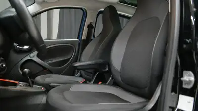 Smart ForFour Électrique 2021 — Citadine compacte zéro émission, 31'000 km — Miniatur 9
