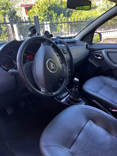 Dacia Duster 1.5 dCi 4WD — SUV robuste, 4x4 intégral, entretien complet récent — Miniatur 7
