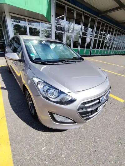 Hyundai i30 Break Diesel 2016 — Spacieuse, fiable et économique — Miniature 7