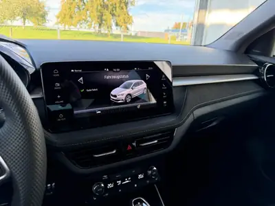Skoda Fabia 2026 — Citadine agile, moteur 3-cylindres efficace, équipements premium — Miniatur 10