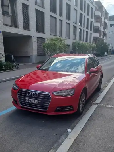 Audi A4 Avant 2017 — Break sportif 190 ch, entretien impeccable — Außenansicht