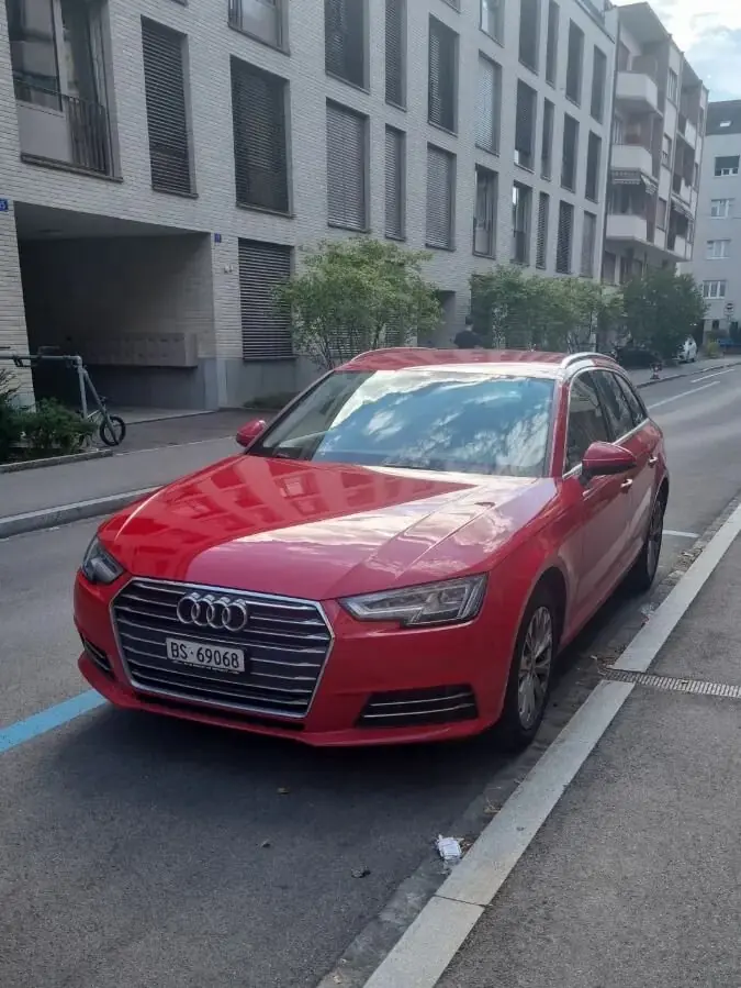 Audi A4 Avant 2017 — Break sportif 190 ch, entretien impeccable