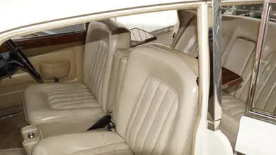 Rolls-Royce Silver Shadow 1968 — Berline de prestige anglaise, entretien régulier — cruscotto