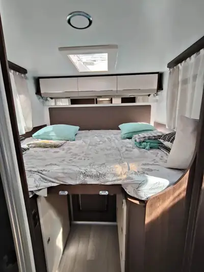 Ford Transit Custom 2022 — Camping-car aménagé diesel, 18'000 km seulement — Miniatura 7