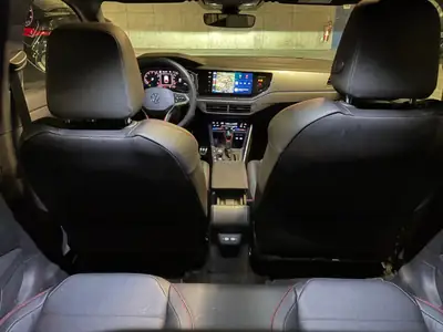 VW Polo 2025 — Berline dynamique 207 ch, boîte auto, cuir Varenna — détail