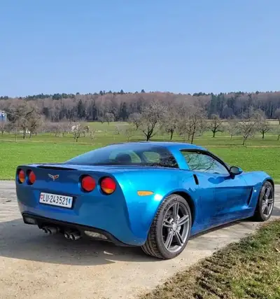 Chevrolet Corvette C6 2008 — Légendaire sportive américaine, entretien complet documenté — fianco