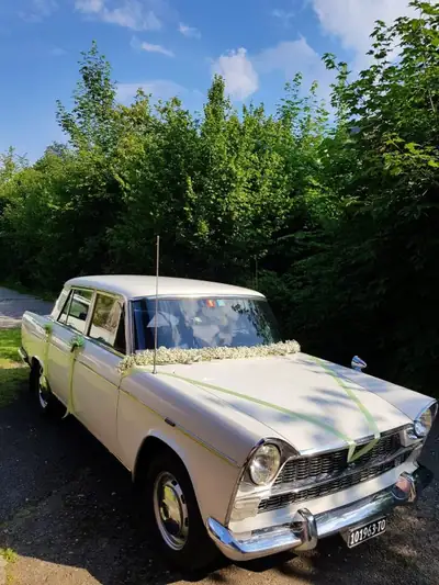 FIAT 1800 — Berline italienne rare de 1963, tempérament sportif et charme rétro — Innenraum