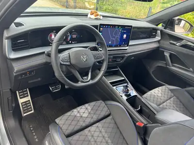 VW Tayron eHybrid 272 PS — SUV 7 places rechargeable, R-Line Black Style, 10'700 km — Miniature 7