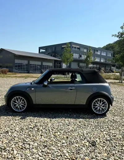 MINI Cooper S Cabrio 2008 — Cabriolet sportif 170 ch, 8 fois chaussé — arrière
