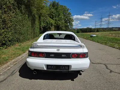 Toyota MR2 2.0 GTi — Coupé sportif légendaire, usage estival, suspension H&R — tableau de bord