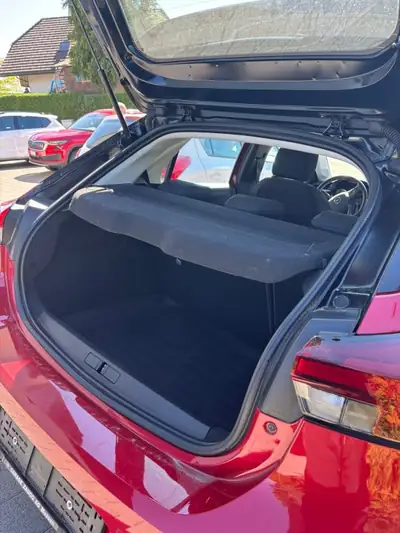 Opel Corsa 100 ch — Citadine fiable, boîte automatique, seulement 24'000 km — cruscotto