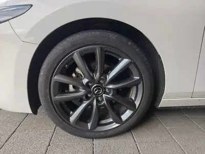 Mazda 3 Berline 2022 — Élégance hybride et sécurité 360° — Miniatur 10