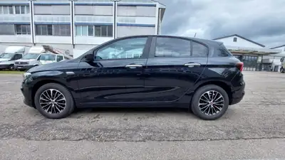 Fiat Tipo Sedan 2023 — Hybride MHEV, 18 300 km, finition Swiss Edition — Heckansicht
