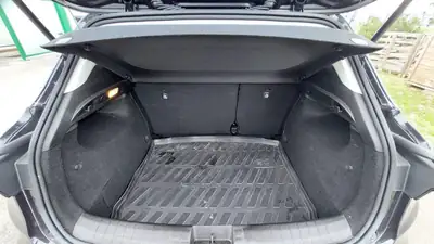 Fiat Tipo Sedan 2023 — Hybride MHEV, 18 300 km, finition Swiss Edition — Miniatur 17