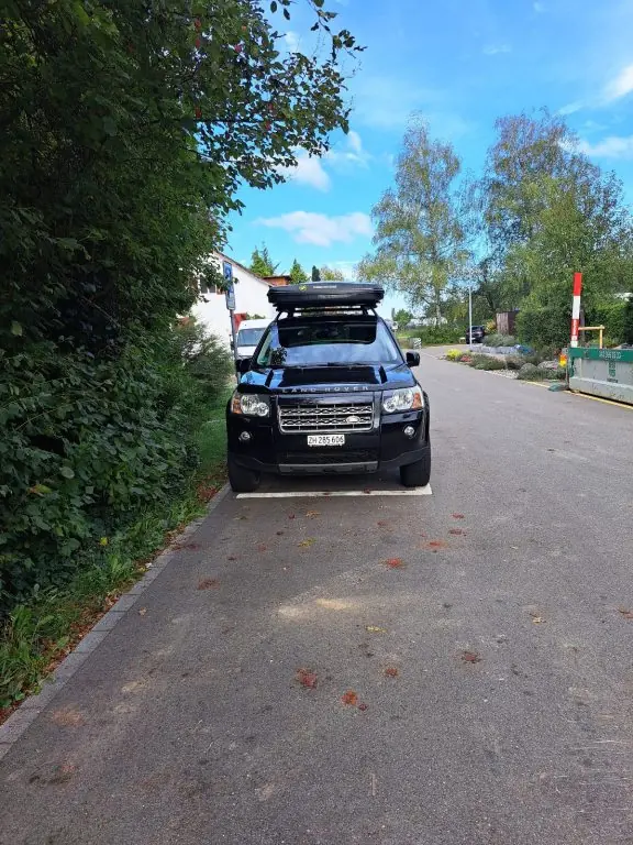 Land Rover Freelander 2010 — SUV fiable tout-terrain, diesel robuste et entretien impeccable — vista esterna
