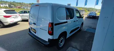Citroën Berlingo Électrique 136 ch — Utilitaire compact zéro émission, quasi neuf — vista posteriore