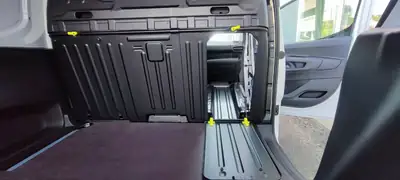 Citroën Berlingo Électrique 136 ch — Utilitaire compact zéro émission, quasi neuf — Miniatura 10