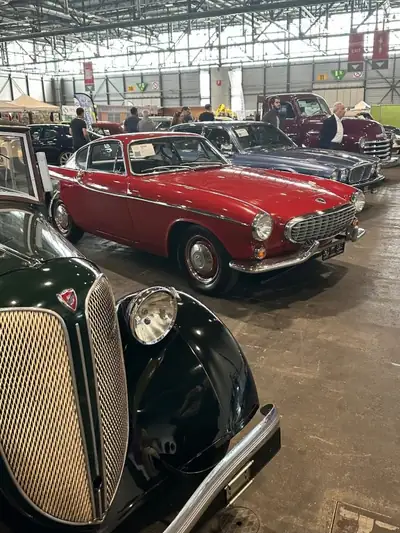 Volvo P1800 1963 — Coupé suédois emblématique, restauré et certifié FIVA — Miniatur 10