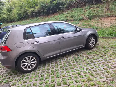 VW Golf 122 ch — Berline polyvalente automatique, 143'000 km — Seitenansicht