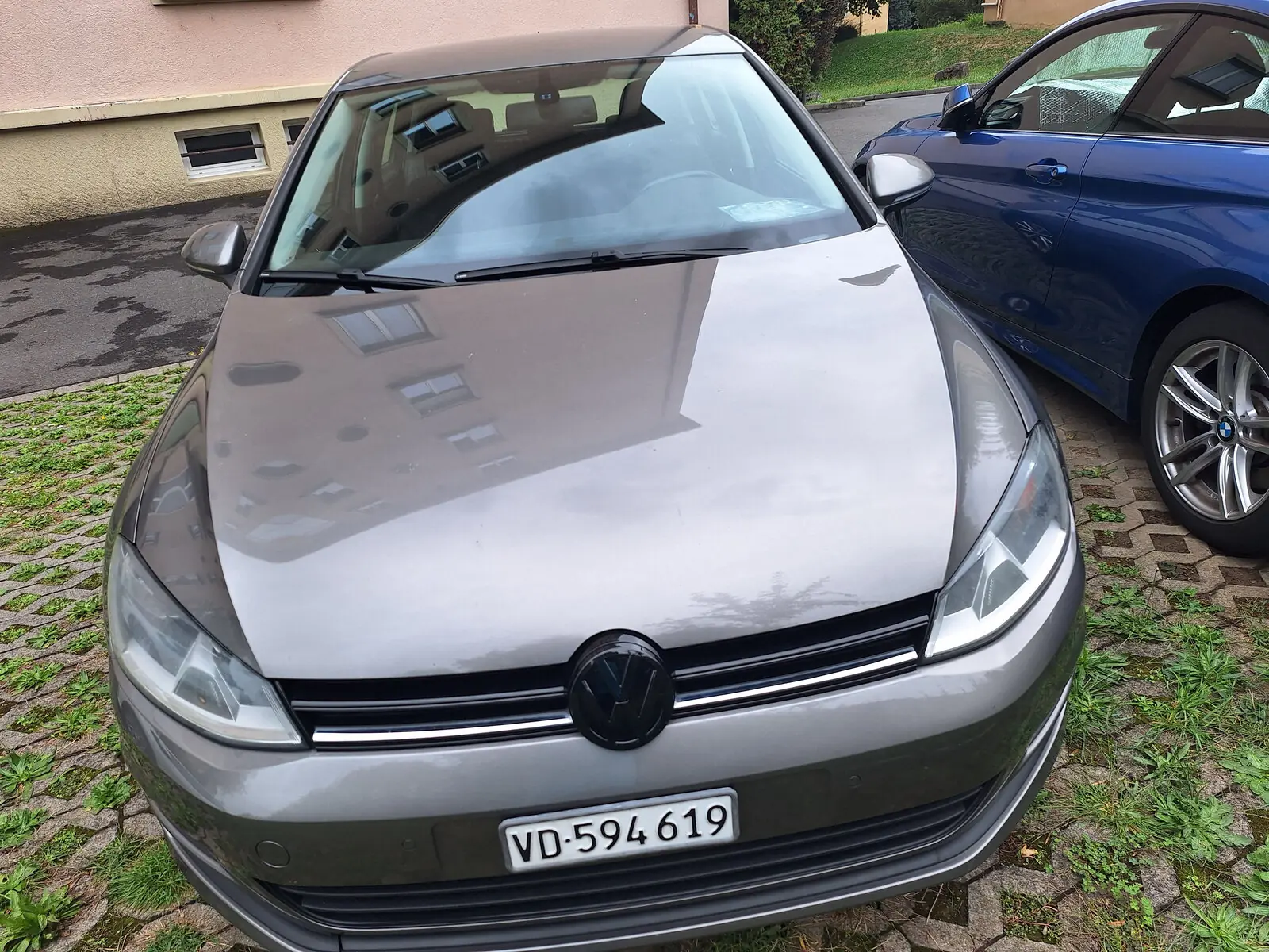 VW Golf 122 ch — Berline polyvalente automatique, 143'000 km — Außenansicht