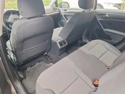 VW Golf 122 ch — Berline polyvalente automatique, 143'000 km — Armaturenbrett
